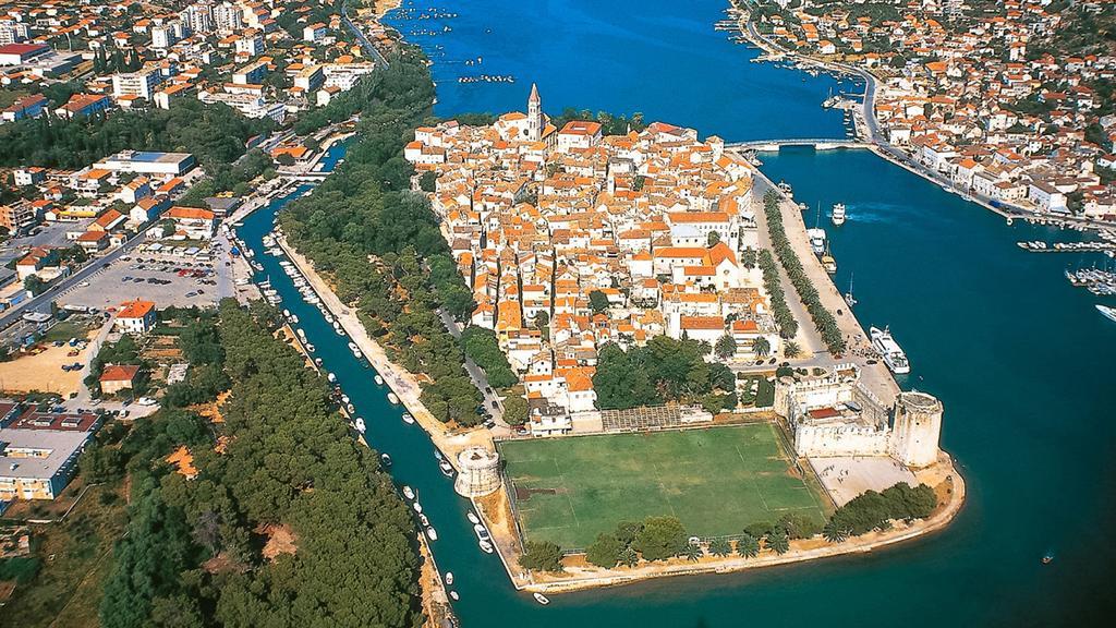 Lavanda Residence With Heated Pool Trogir Split Donji Okrug Exterior foto