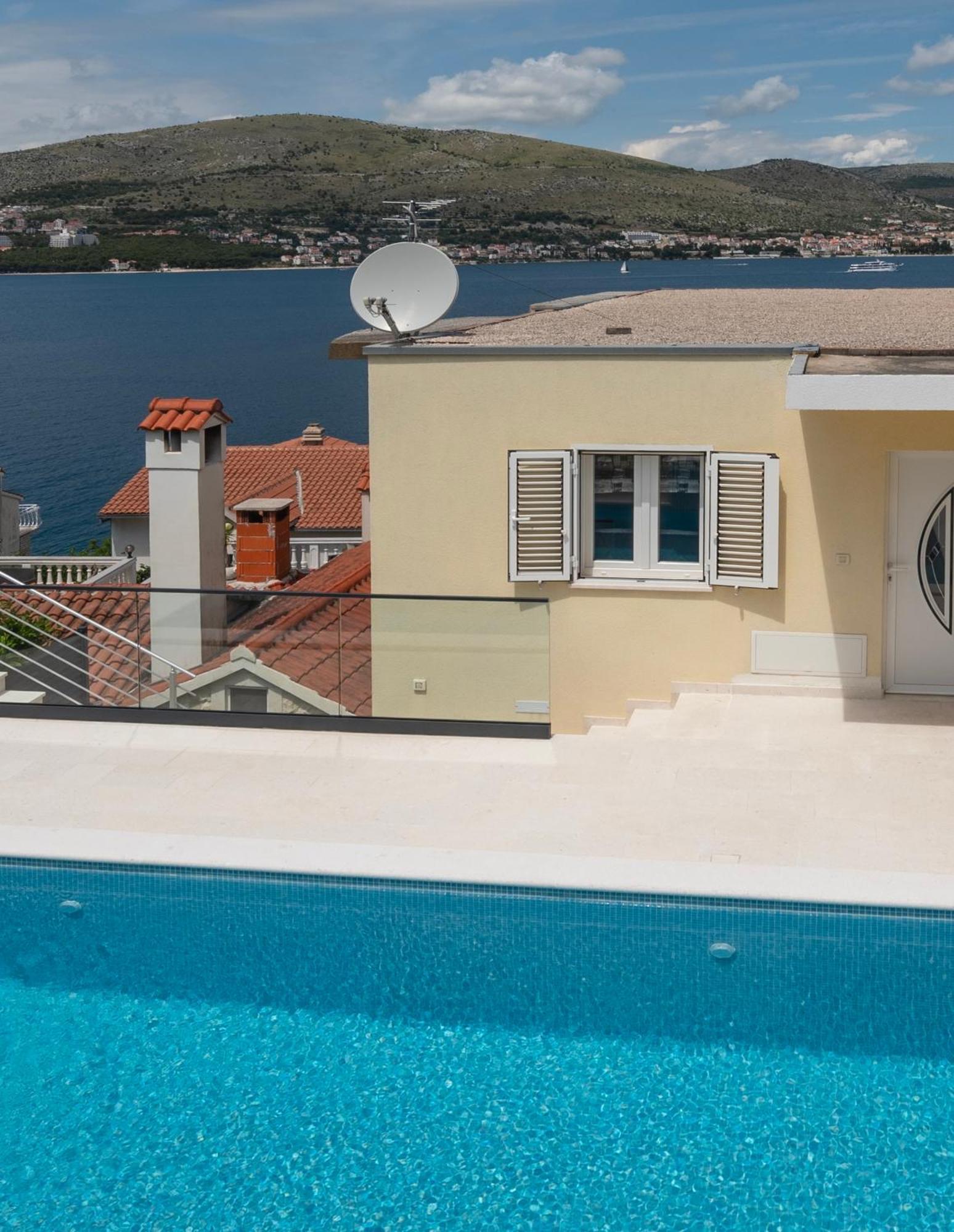 Lavanda Residence With Heated Pool Trogir Split Donji Okrug Exterior foto